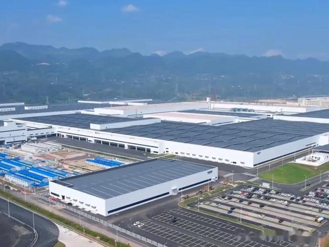赛力斯重庆第三智慧工厂已建成交付,问界m